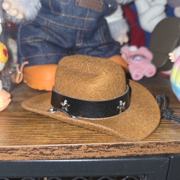 Labubu Cowboy Hat (Labubu Not Included) - Picture 2 of 4